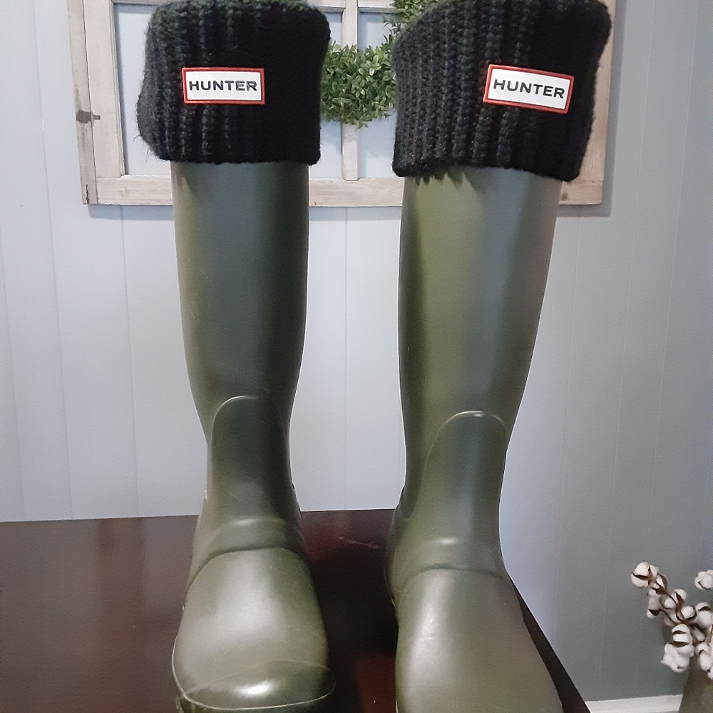 Hunter olive green rainboots